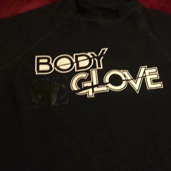 Body Glove shirt - Picture 3 of 8
